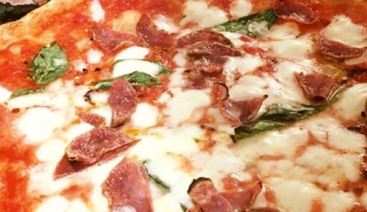 Pizze che si possono mangiare in gravidanza Credits © Sorbillo Instagram