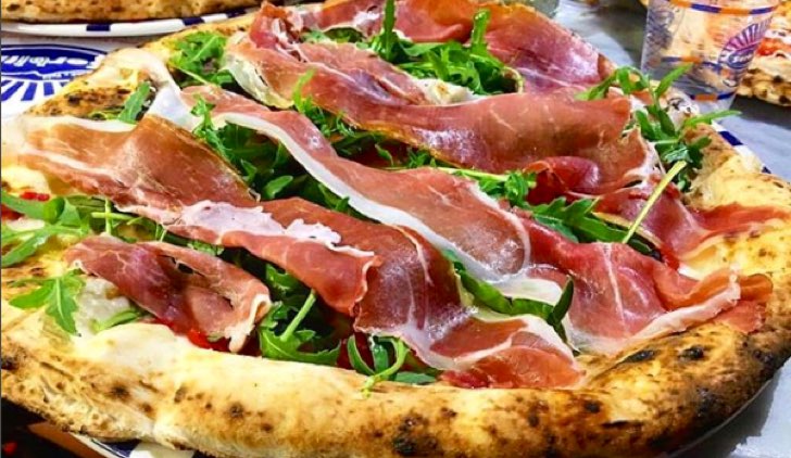 Pizze che si possono mangiare in gravidanza Credits © Sorbillo Instagram
