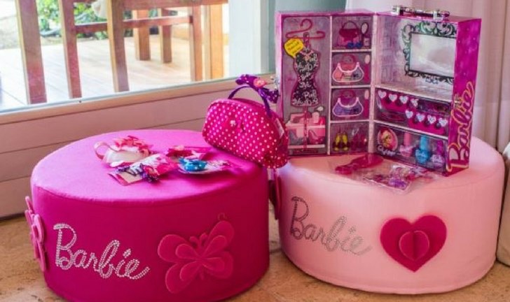 casa barbie camera