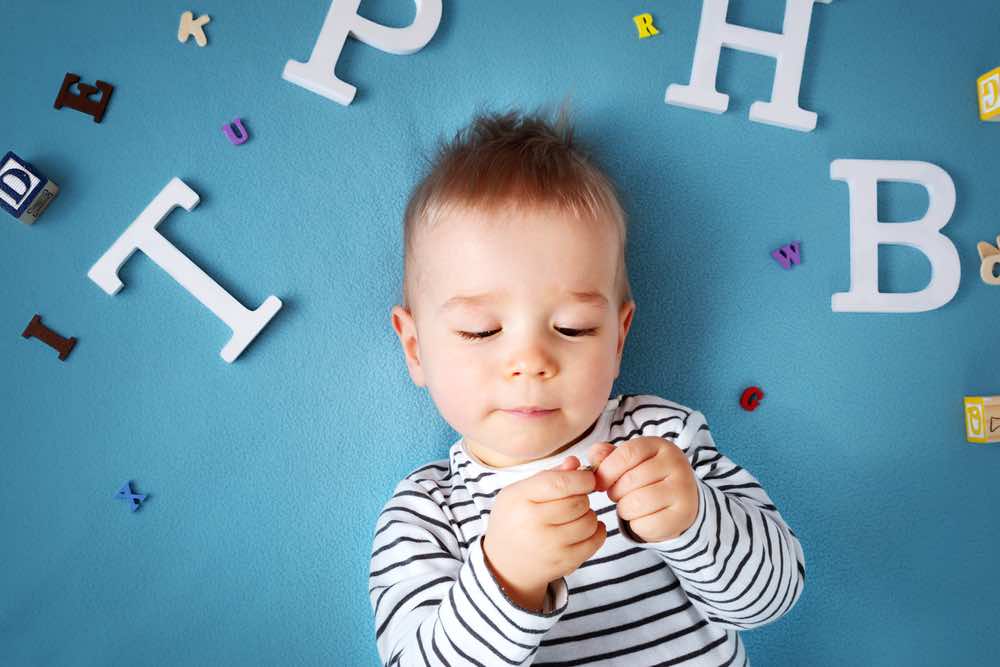 insegnare a parlare ai bambino