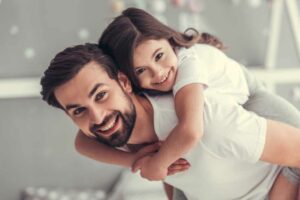 uomini belli figlie femmine