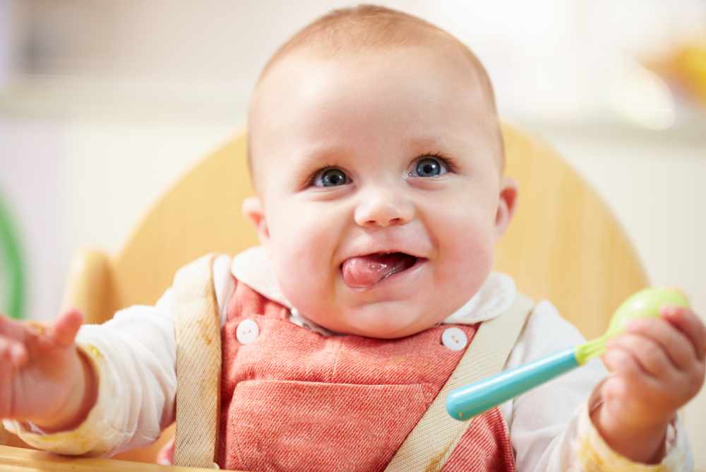 Svezzamento neonato quando come iniziare