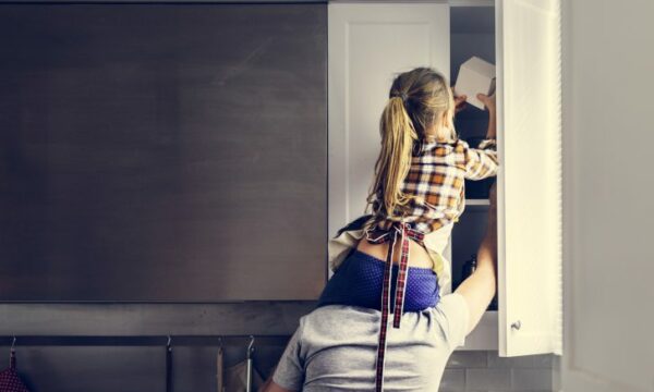 papà che aiutano
