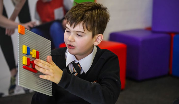 ©LEGO BRAILLE BRICKS