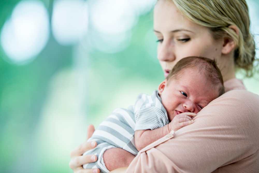 prendere in braccio i bambini